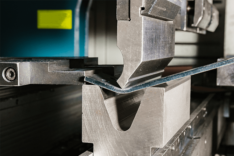 【現場で役立つ】金属プレス加工とは？種類・工程・金型など基礎知識を解説